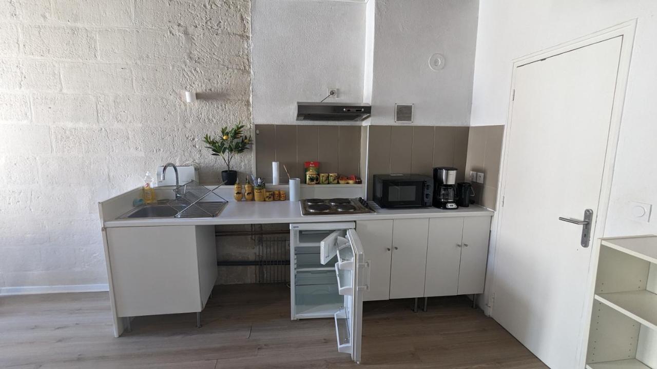 Hypercentre, Place Pie, Residence Amphoux Charmants Appartements Ou Studio Proche De La Gare Parkings Et Palais Des Papes Avignon Ngoại thất bức ảnh