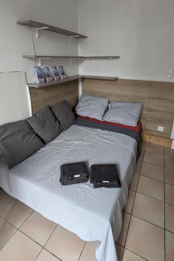 Hypercentre, Place Pie, Residence Amphoux Charmants Appartements Ou Studio Proche De La Gare Parkings Et Palais Des Papes Avignon Ngoại thất bức ảnh